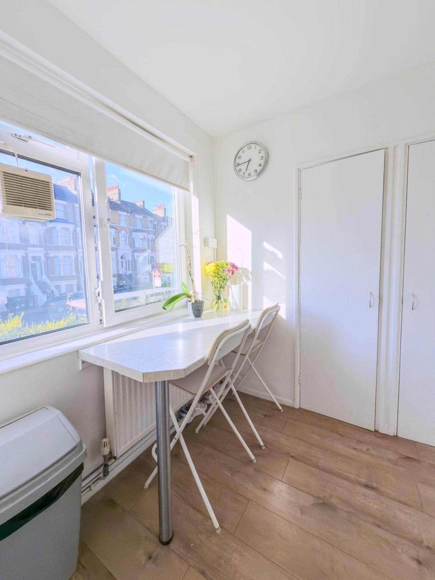 Bright Stockwell Rooms Лондон Екстер'єр фото